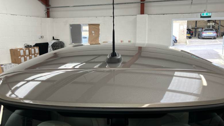 MINI Hatchback 1.5 Cooper Exclusive 3dr Auto Petrol Hatchback